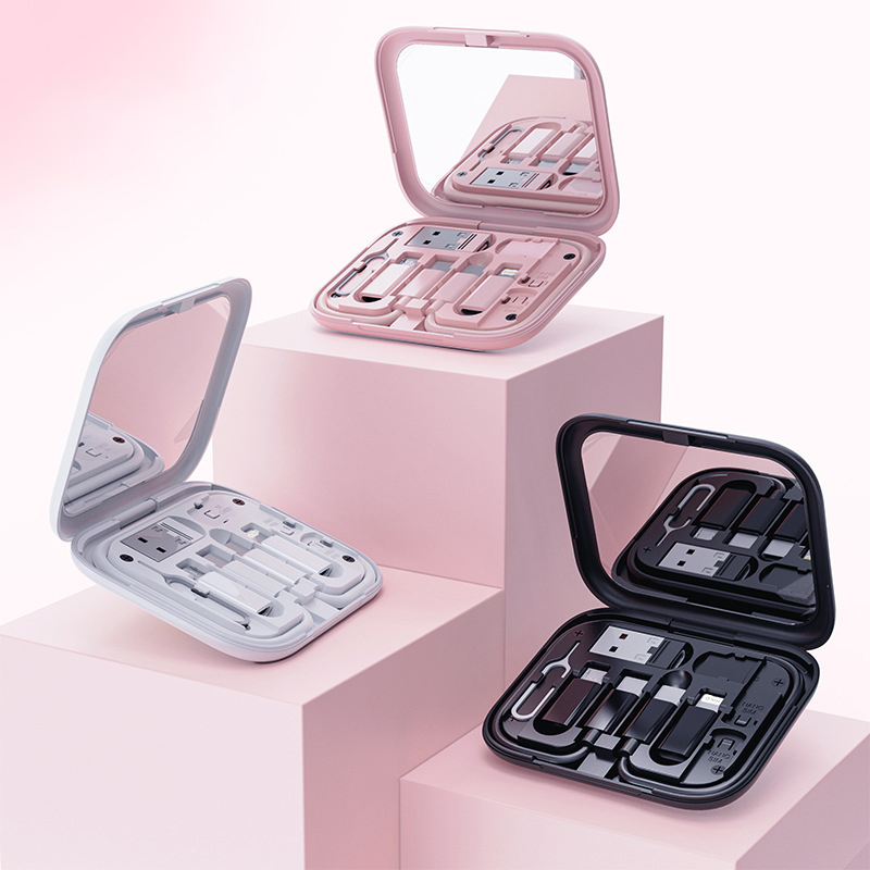 帶鏡便攜充電線收納盒 - 背包客製館 帶鏡便攜充電線收納盒:Micro,Lightning,Type-C 多用,搭配隱藏式手機支架,外出省心省力。 定製LOGO,傳宣效果明顯。 適用學校,教育機構,辦公室,政府部門,贈品派送。 客製 - 背包客製館 帶鏡便攜充電線收納盒