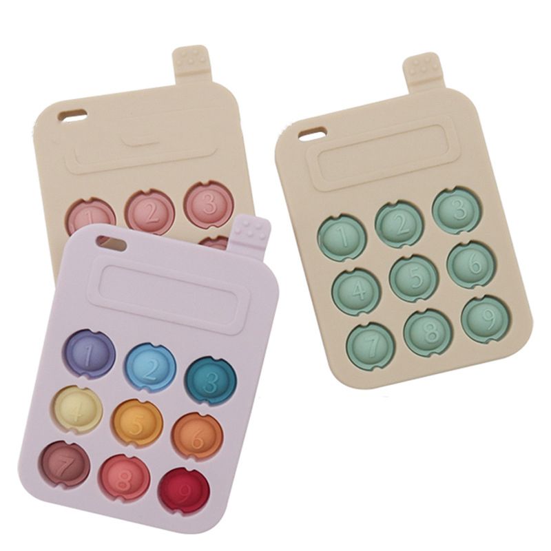 減壓手指泡泡 - 背包客製館 1.印刷位置:可以局部印刷LOGO和標語 2.適用介紹:學校,教育機構,辦公室,政府部門,贈品派送 3.用途功能:通過按壓不同的按鈕來釋放壓力,能有效幫助使用者放鬆心情,緩解焦慮 客製 - 背包客製館 減壓手指泡泡