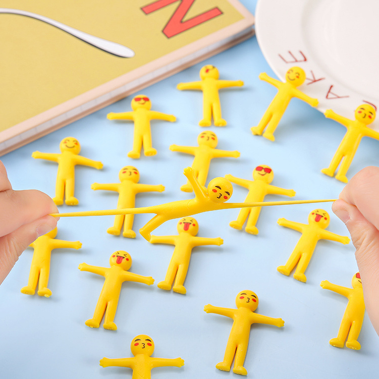 減壓小黃人捏捏樂 - 背包客製館 紓解壓力:柔軟觸感可釋放緊張情緒,捏捏樂提供即時的觸覺反饋,有助於分散注意力,減輕壓力。 改善手部靈活度:反覆擠壓小黃人,有助於鍛鍊手指肌肉,提高手部靈活度和協調性,適合長時間使用電腦者。 增加趣味性:小黃人造型可愛,捏捏樂可作為桌面擺設,增添生活樂趣,緩解工作或學習帶來的枯燥感。 客製 - 背包客製館 減壓小黃人捏捏樂
